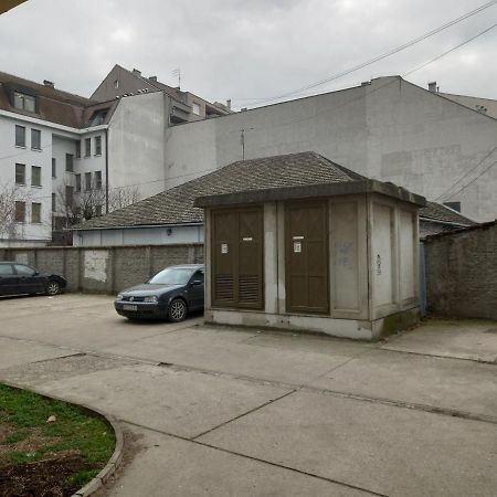 Garden Apartment - Oaza U Centru Grada Novi Sad Eksteriør bilde