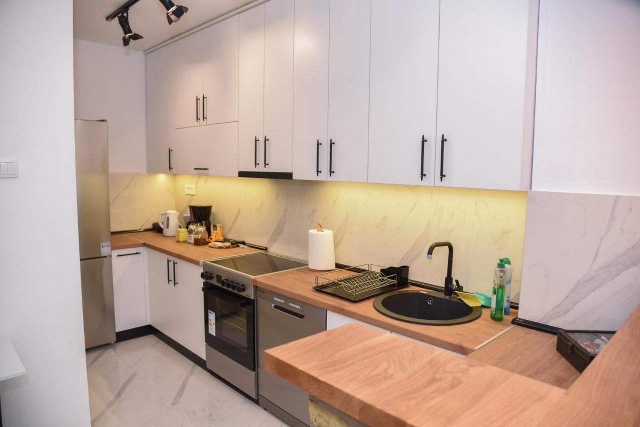 Garden Apartment - Oaza U Centru Grada Novi Sad Eksteriør bilde