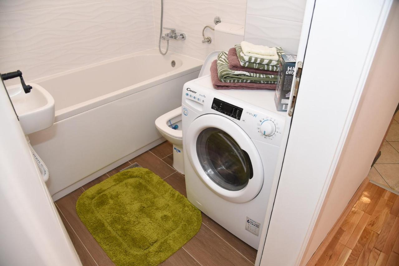 Garden Apartment - Oaza U Centru Grada Novi Sad Eksteriør bilde