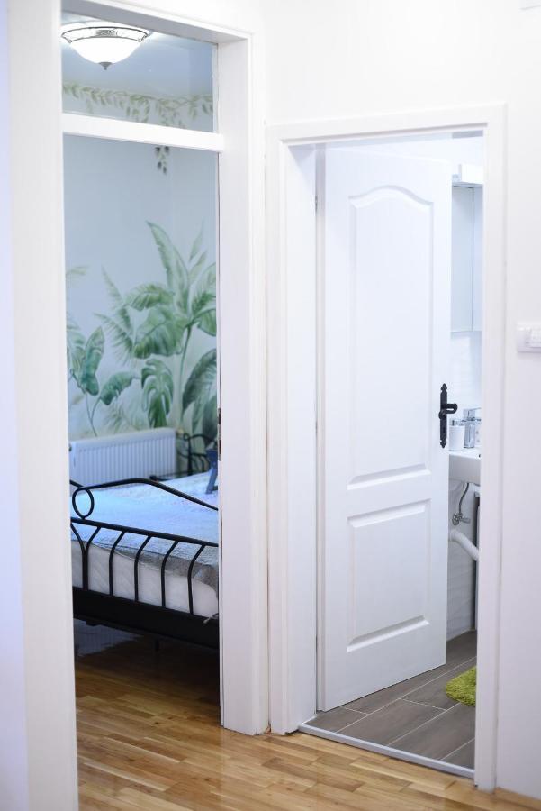 Garden Apartment - Oaza U Centru Grada Novi Sad Eksteriør bilde